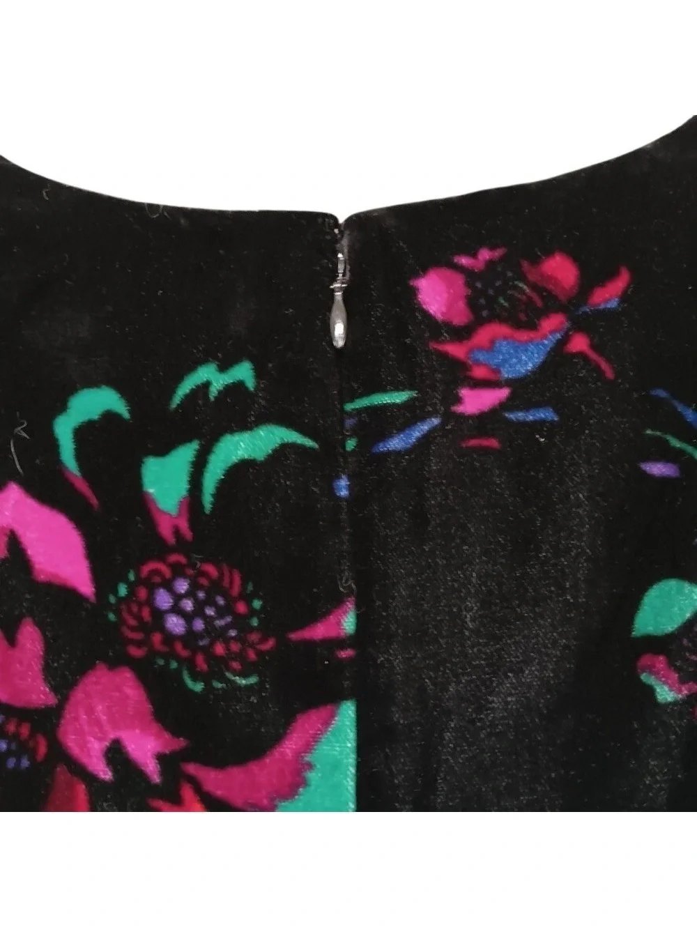 J. Crew Women's Black Raspberry Floral Short Sleeve Velvet Flutter Dress Size 8